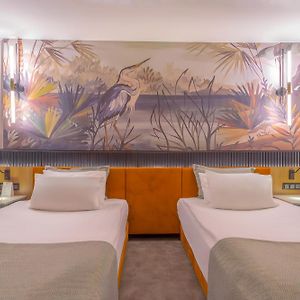 Deluxe Zimmer mit Kingsize-Bett